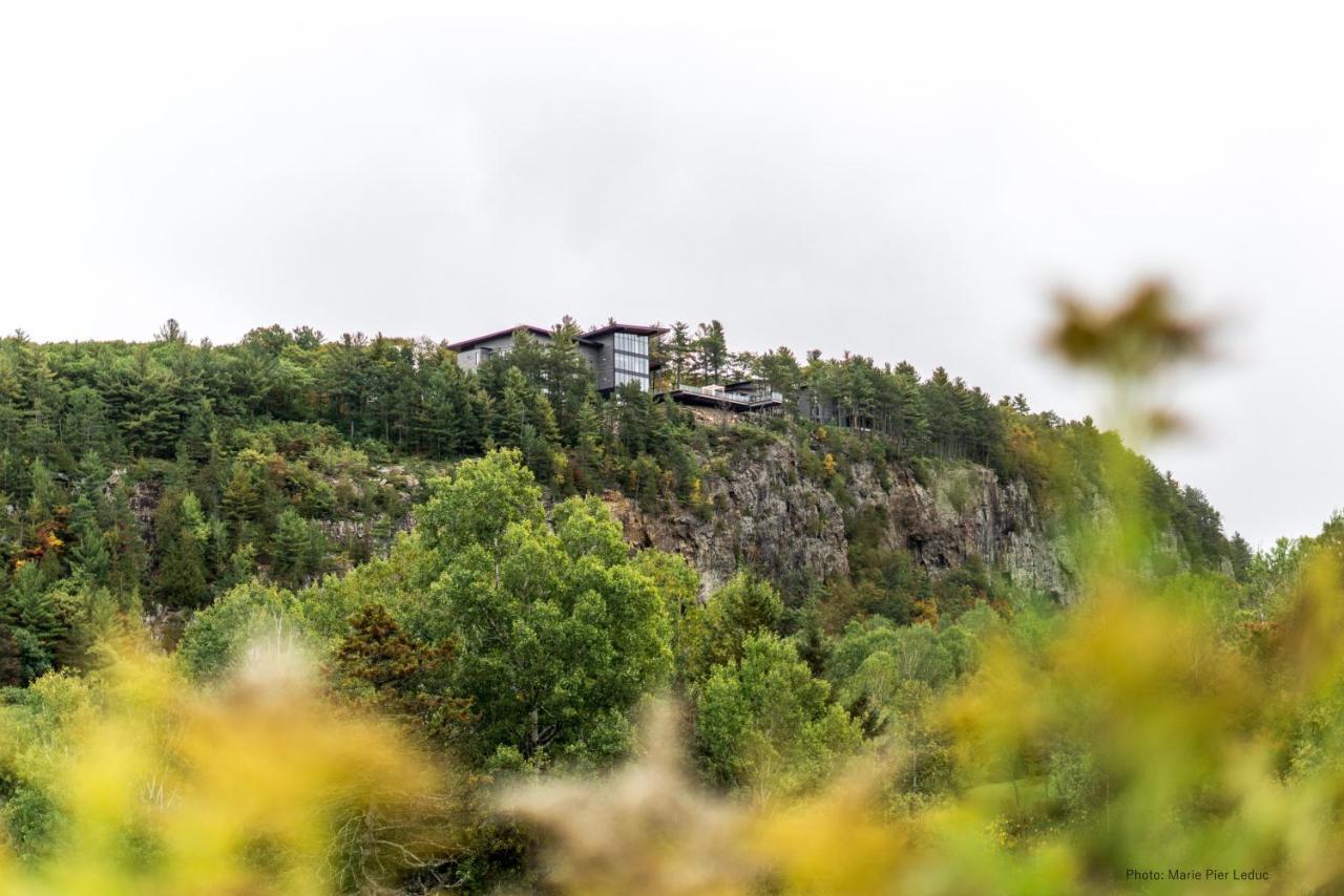 Auberge De La Montagne Coupee Saint Jean De Matha Екстер'єр фото